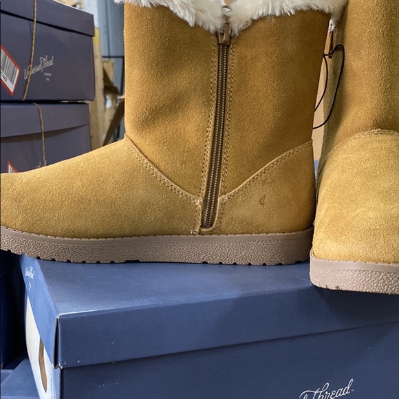 Genuine Leather  Shearling Boots - Picture 5 of 8